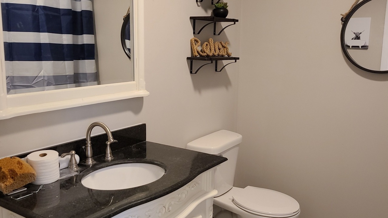 Photo of Bathroom in Flippin