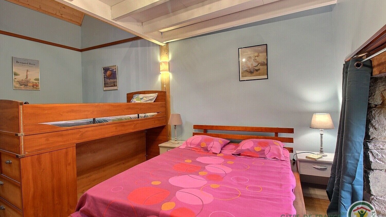 Photo of Bedroom in Plougrescant