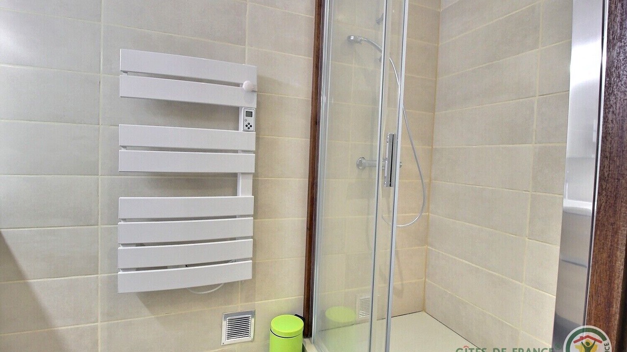 Photo of Bathroom in Plougrescant