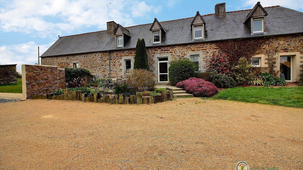 Photo of Outdoor in Pleudaniel