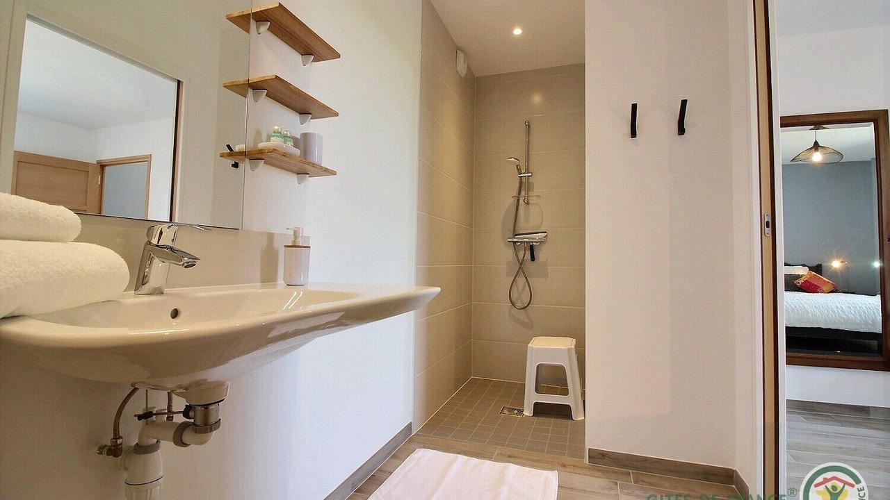 Photo of Bathroom in Lannion