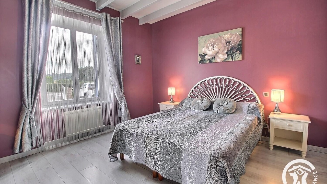 Photo of Bedroom in Henon