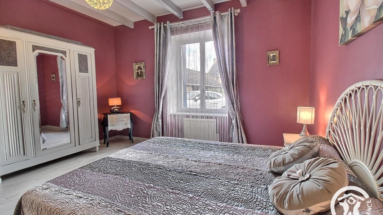 Photo of Bedroom in Henon
