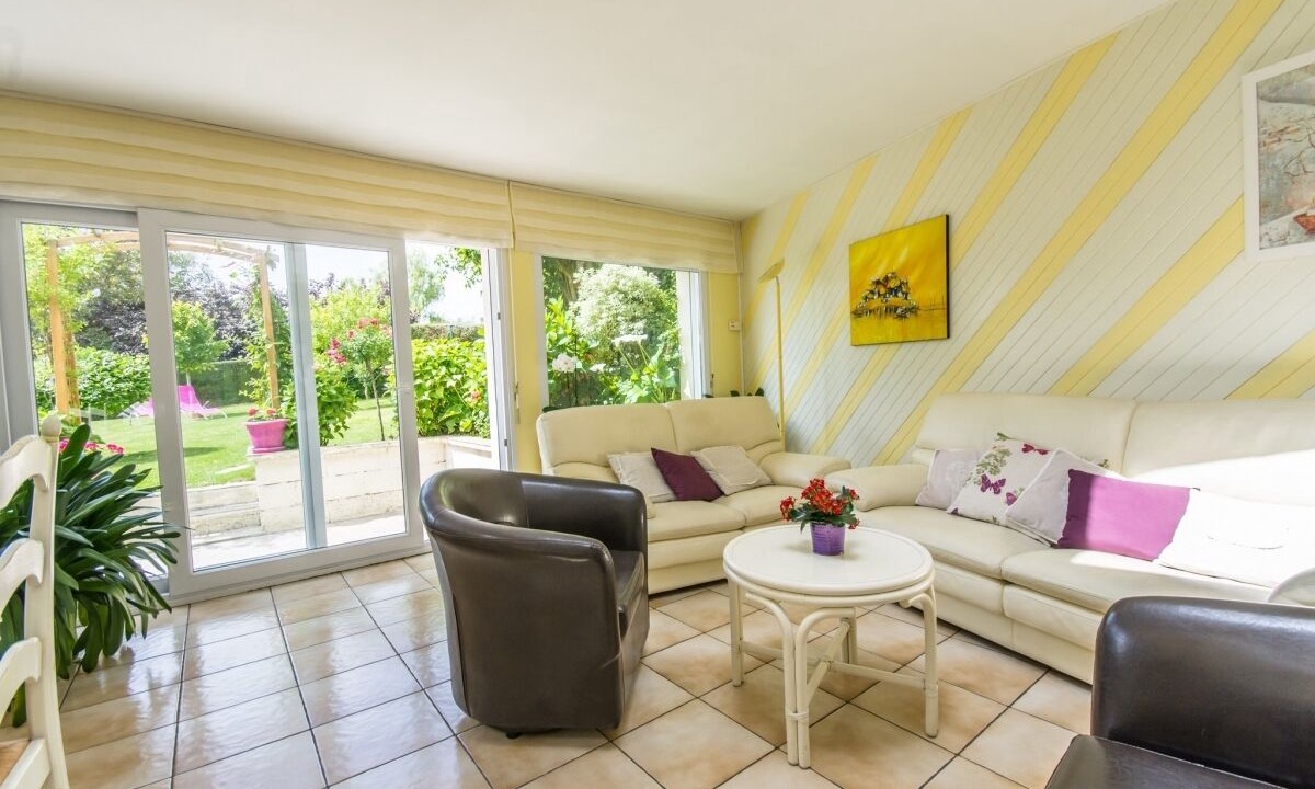 Photo of Livingroom in Henon