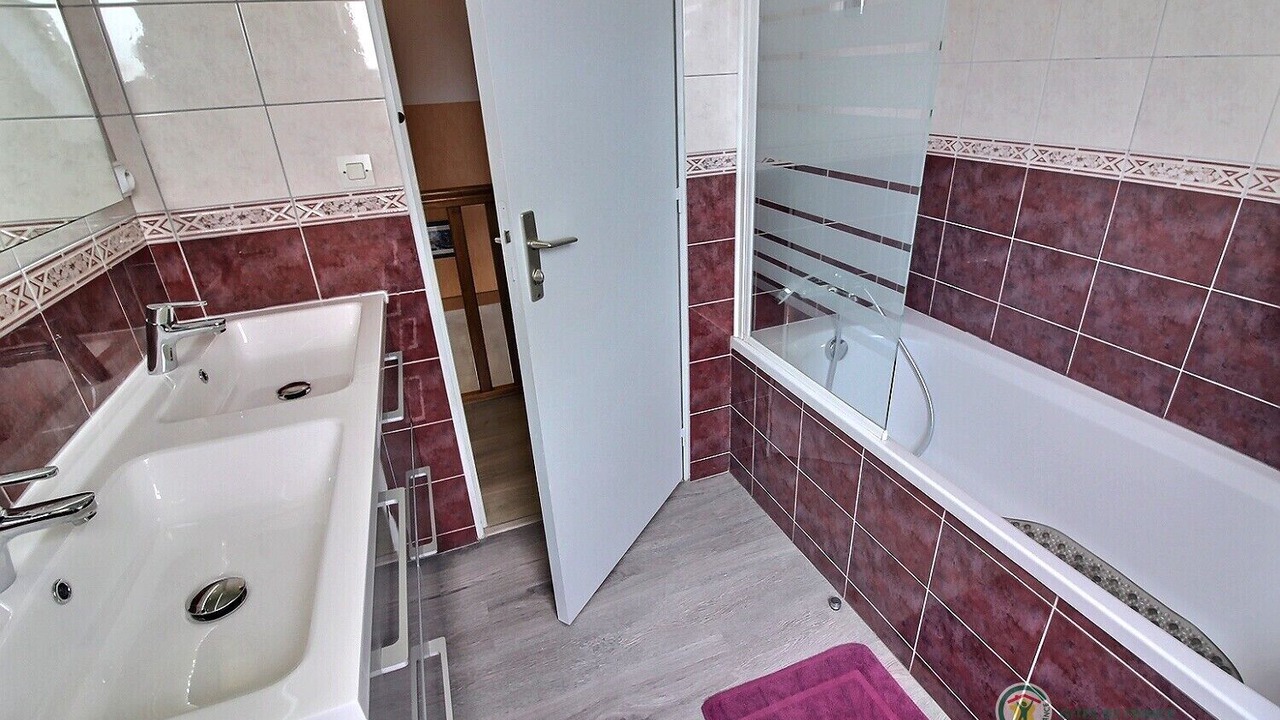 Photo of Bathroom in Pleudaniel