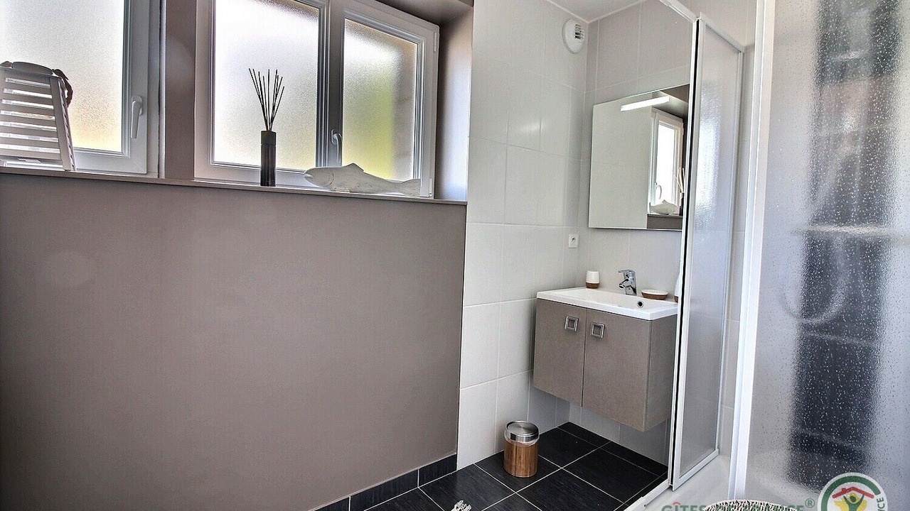 Photo of Bathroom in Crehen