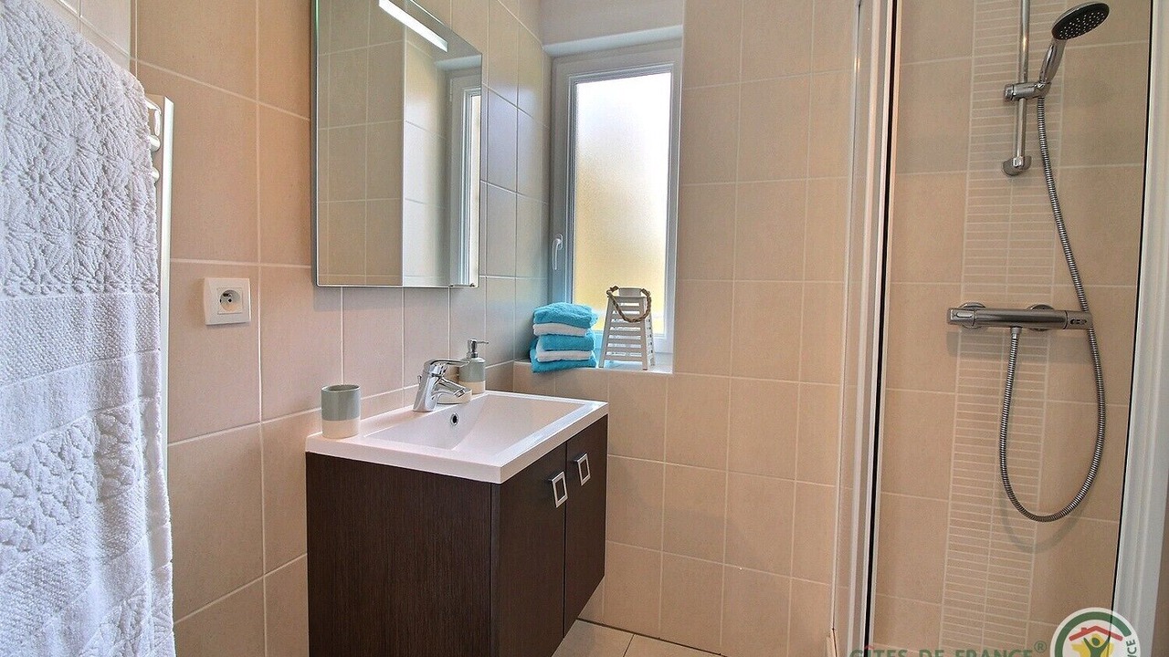 Photo of Bathroom in Crehen