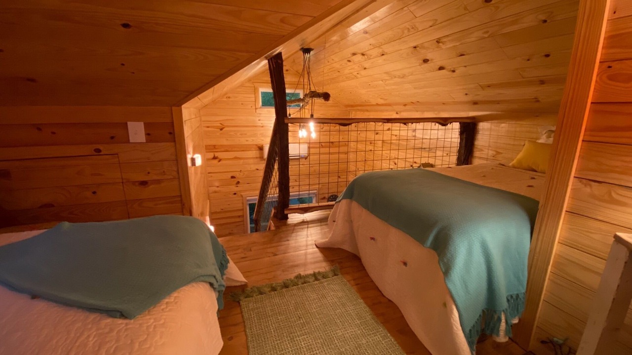 Photo of Bedroom in Lacy-Lakeview