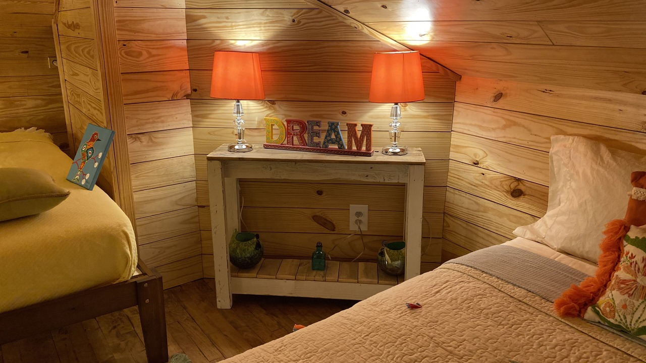 Photo of Bedroom in Lacy-Lakeview