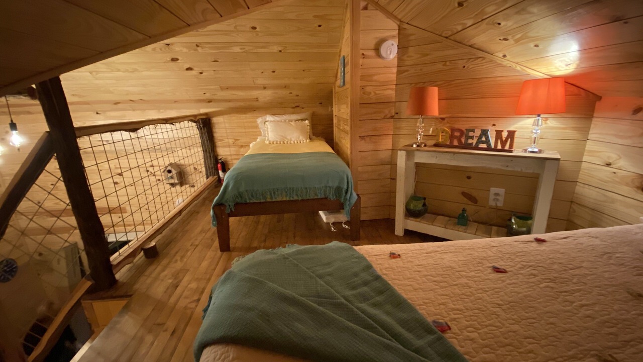 Photo of Bedroom in Lacy-Lakeview