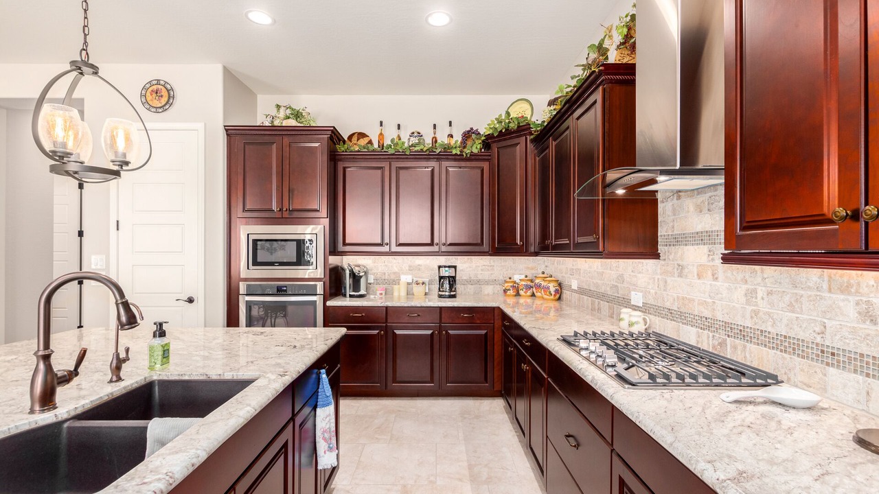 Photo of Kitchen in Montecito in Estrella