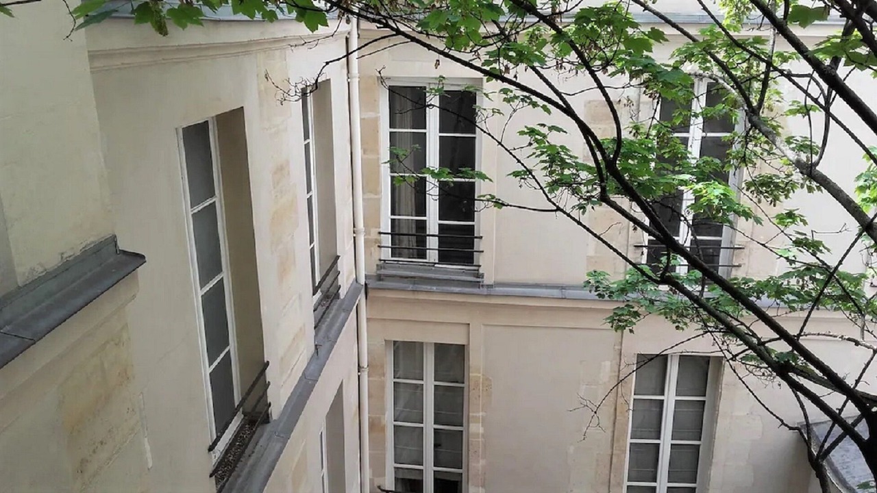 Photo of Outdoor in Quartier de la Monnaie