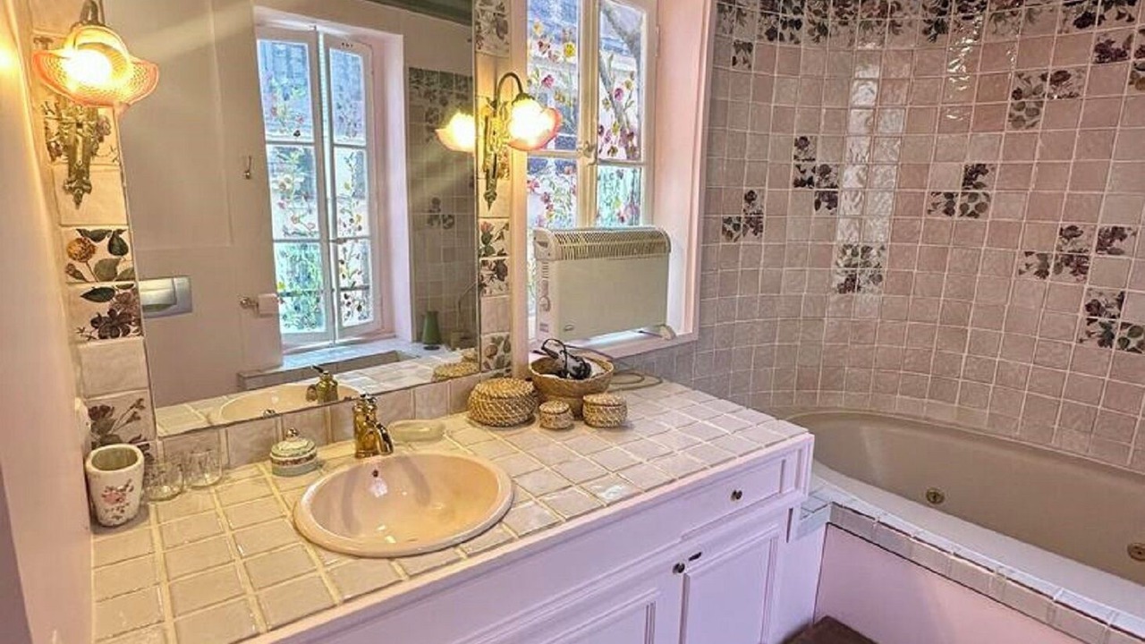Photo of Bathroom in Quartier de la Monnaie