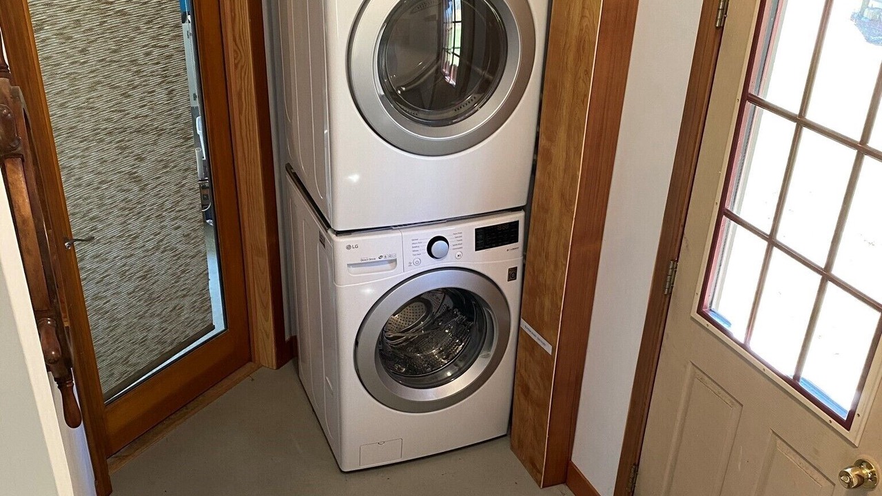 Photo of Others in Alford