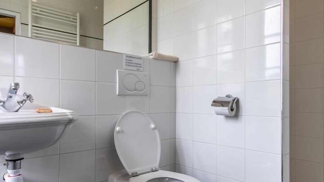 Photo of Bathroom in Cluny