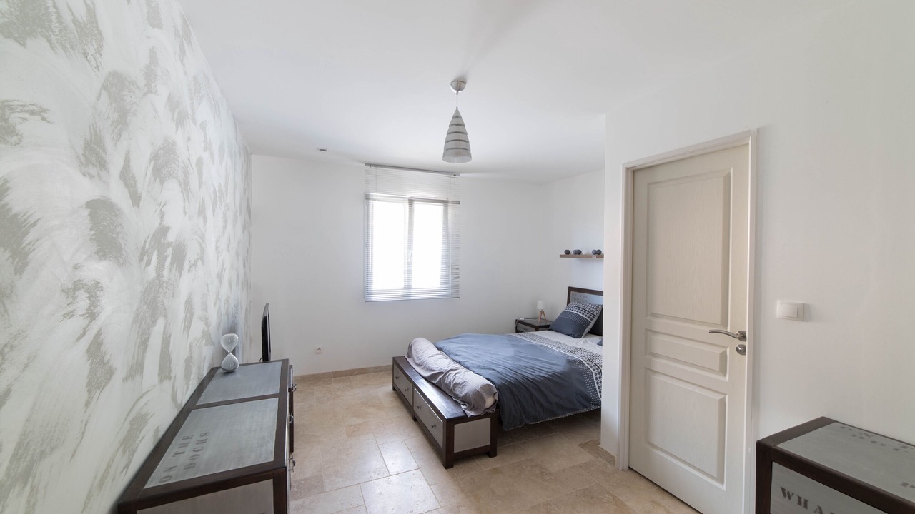 Photo of Bedroom in Entrepierres