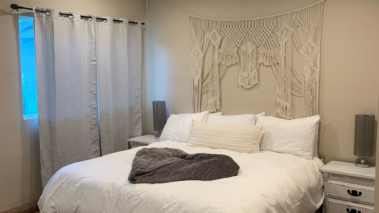 Photo of Bedroom in Alessandro Heights