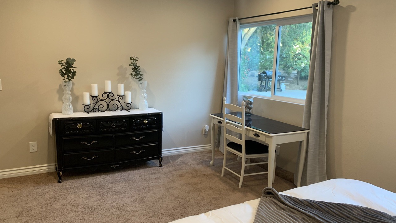 Photo of Bedroom in Alessandro Heights