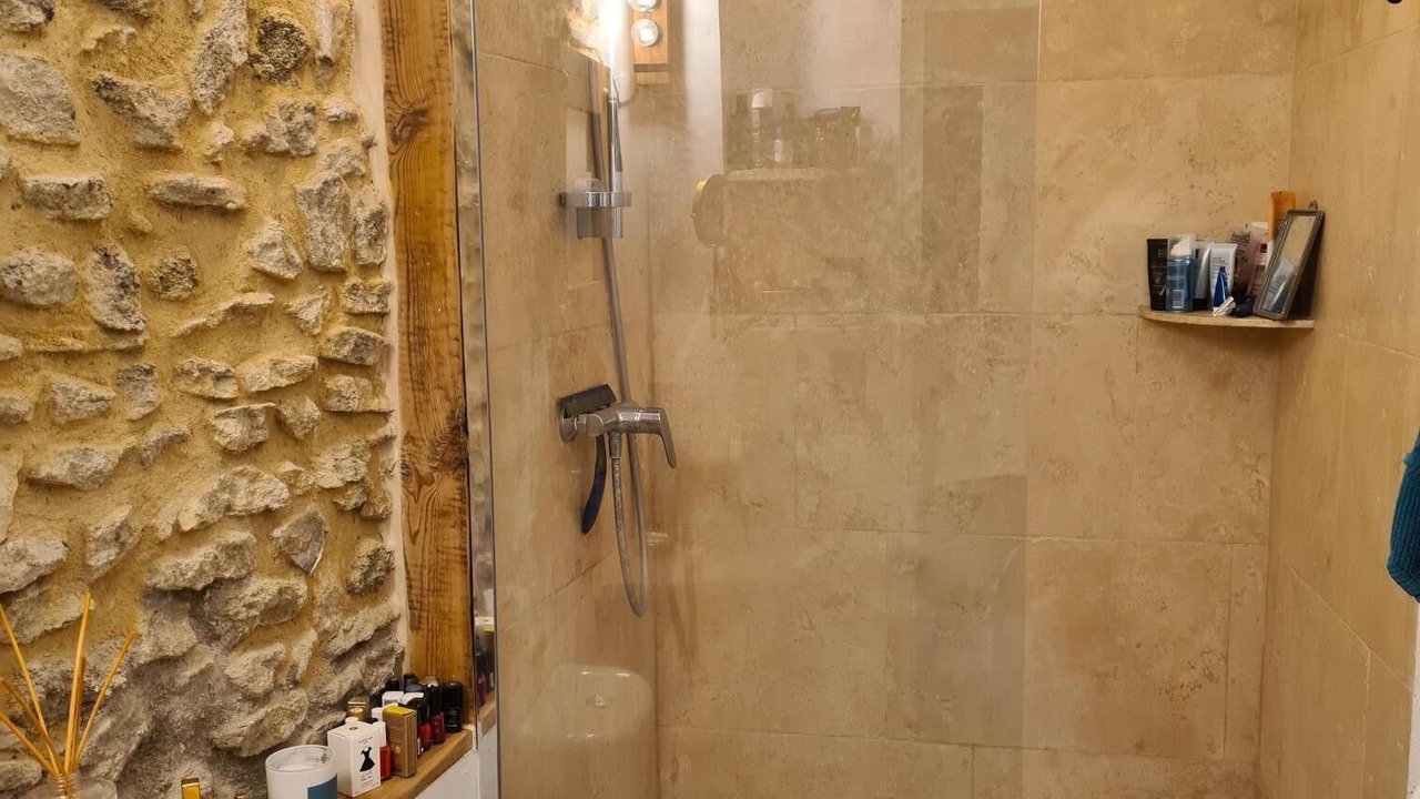 Photo of Bathroom in Aramon