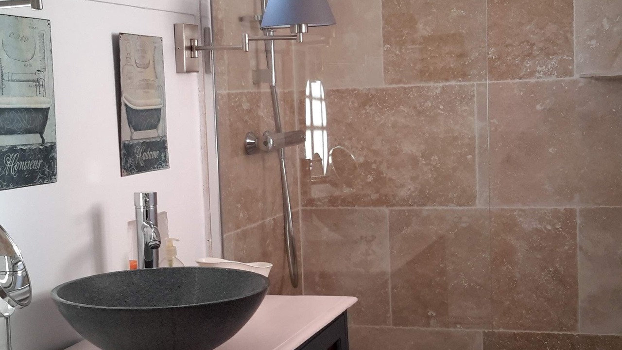 Photo of Bathroom in Aramon