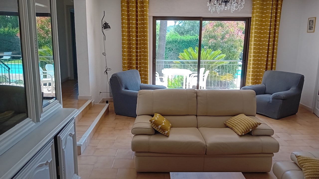 Photo of Livingroom in Valescure