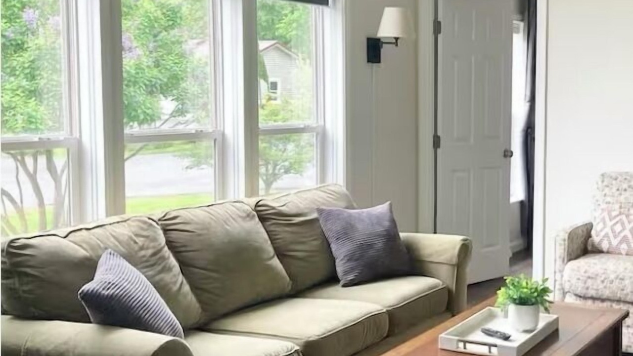 Photo of Livingroom in Canandaigua