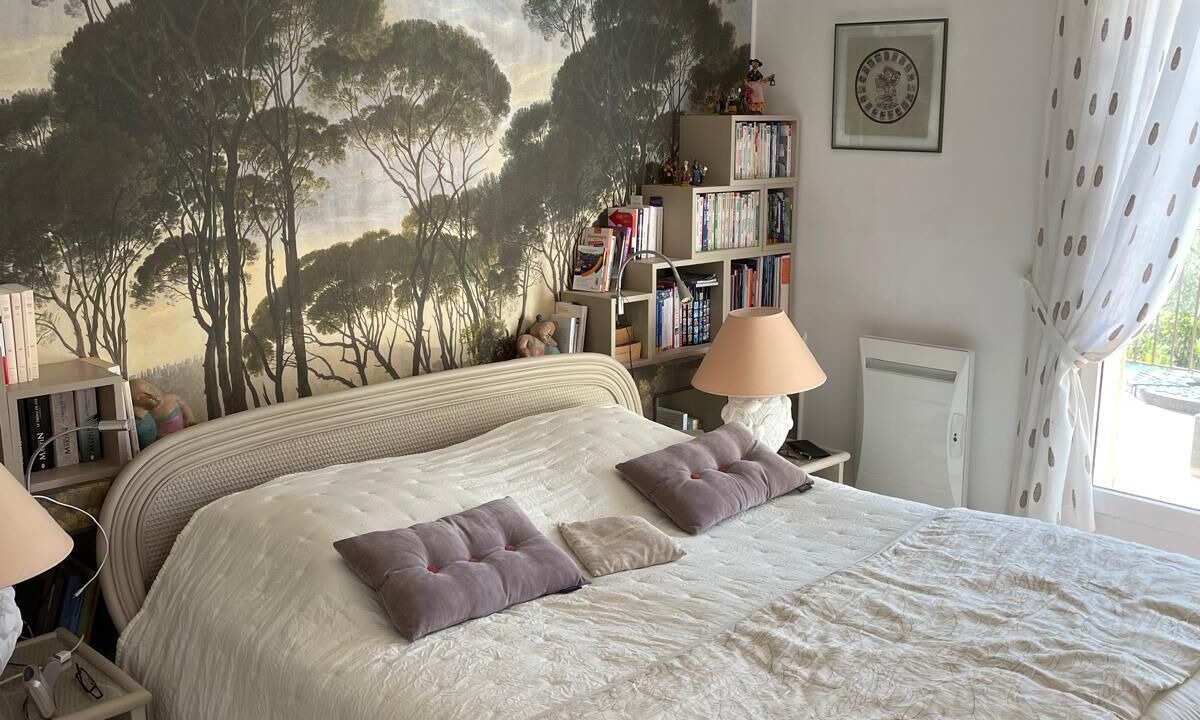 Photo of Bedroom in Menerbes