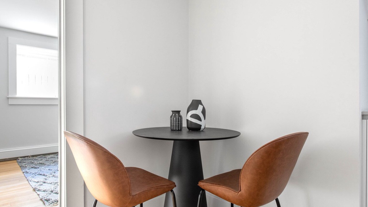 Photo of Others in Cleveland Circle