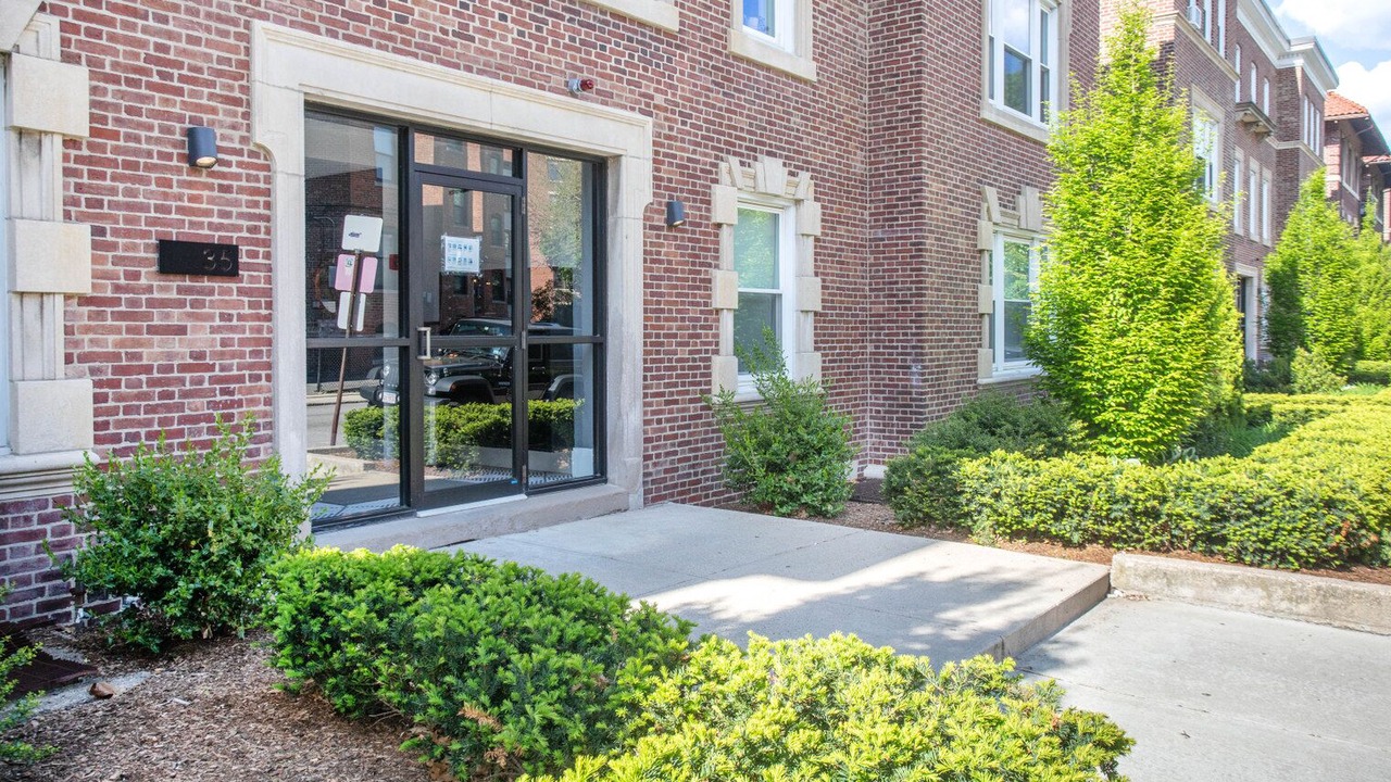 Photo of Outdoor in Cleveland Circle