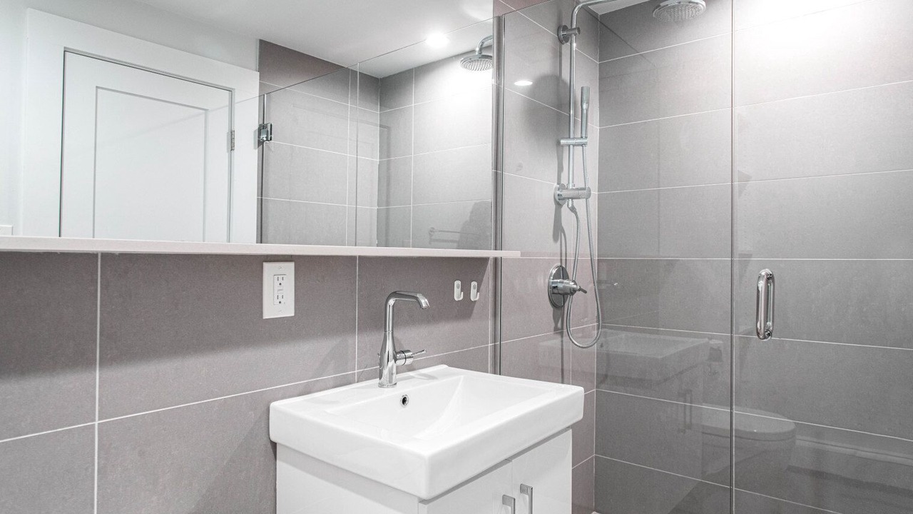 Photo of Bathroom in Cleveland Circle