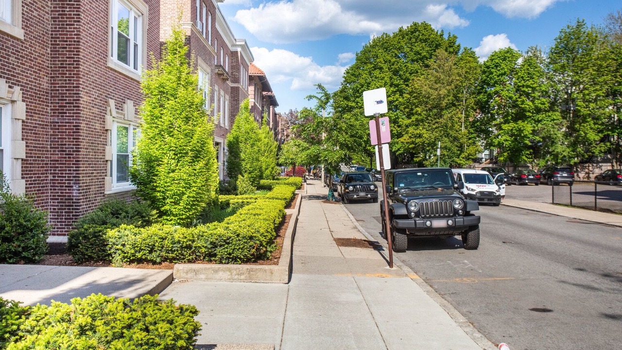 Photo of Others in Cleveland Circle