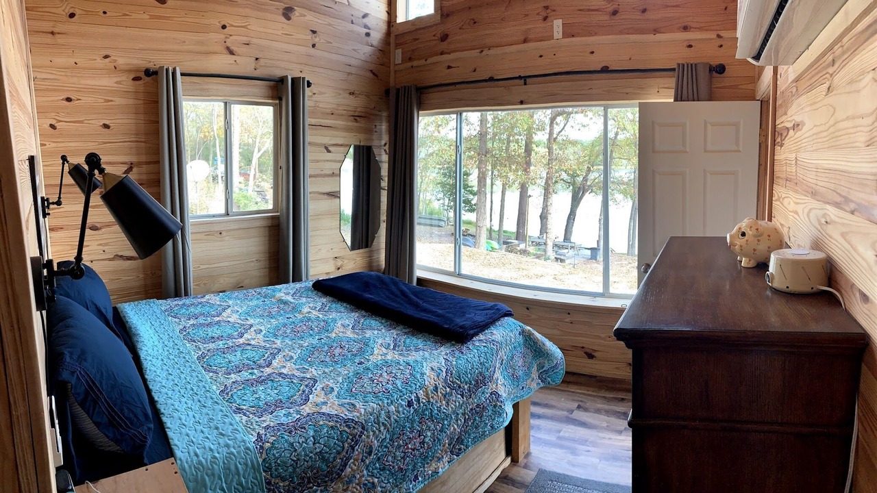 Photo of Bedroom in Grapeland