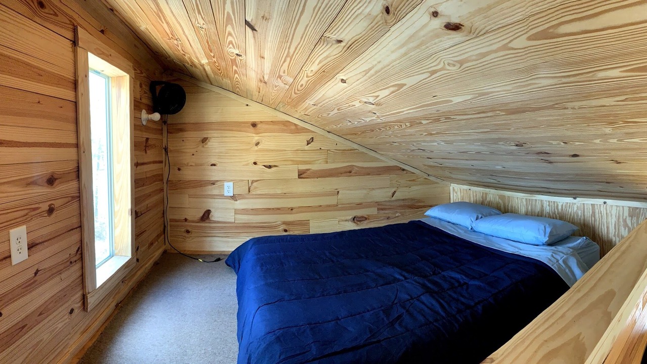 Photo of Bedroom in Grapeland