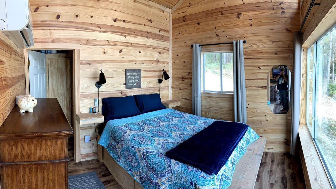 Photo of Bedroom in Grapeland