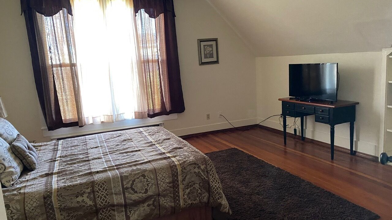 Photo of Bedroom in Crescent City