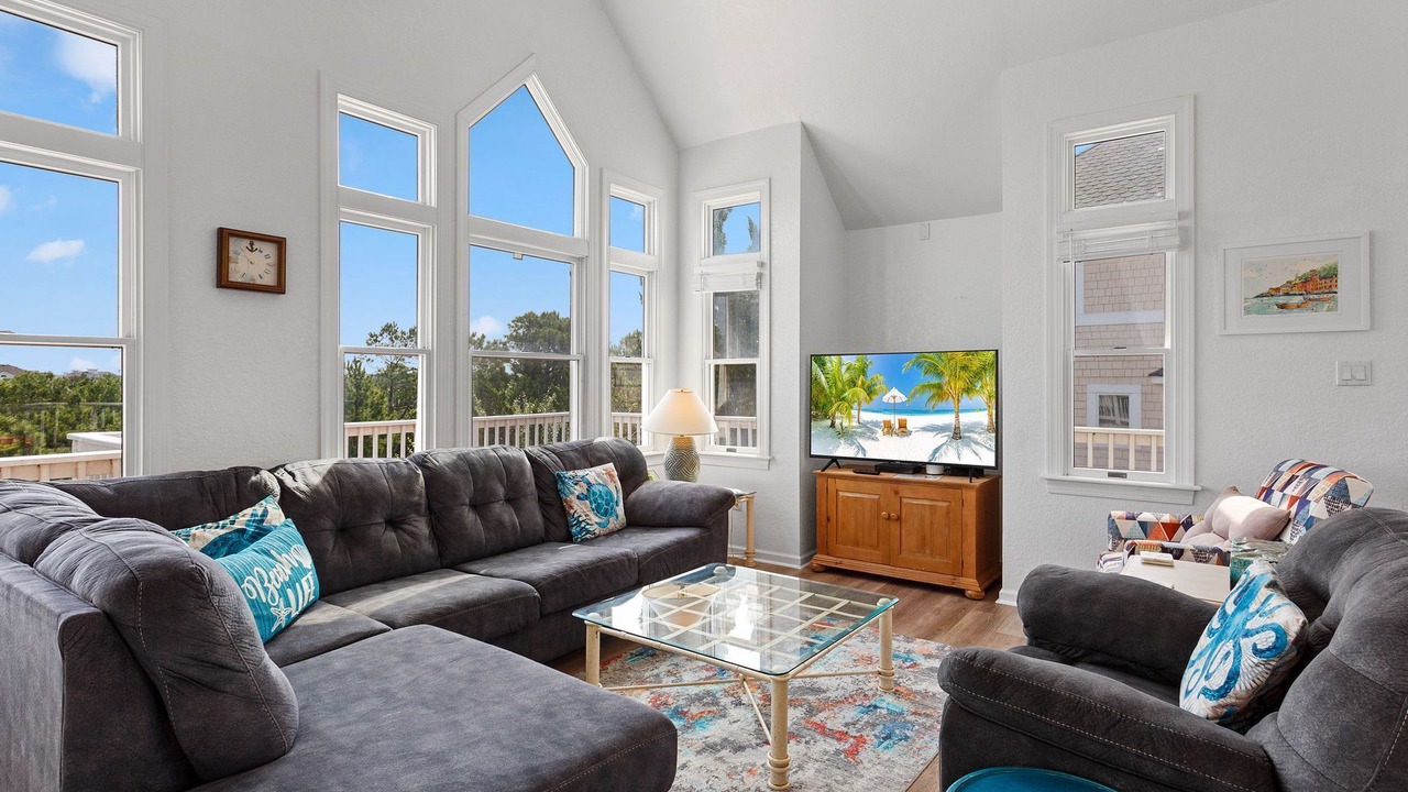 Photo of Livingroom in Monteray Shores
