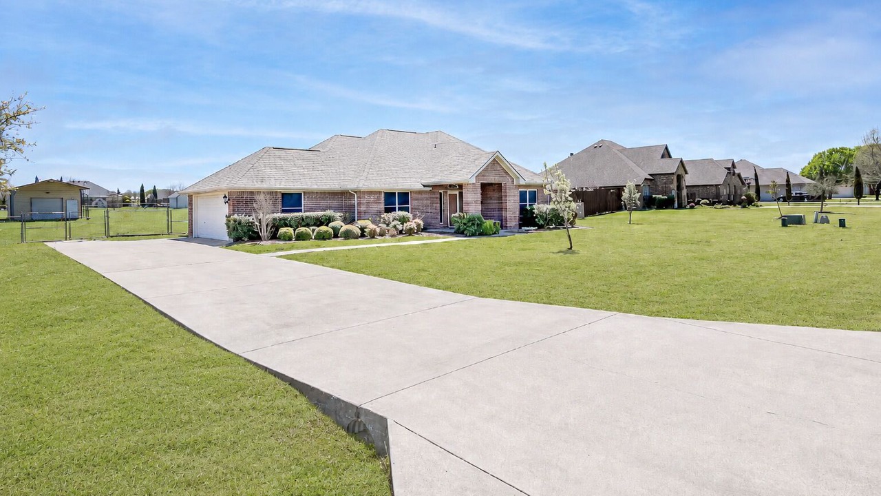 Photo of Outdoor in Forney