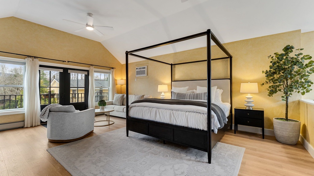 Photo of Bedroom in Mendon