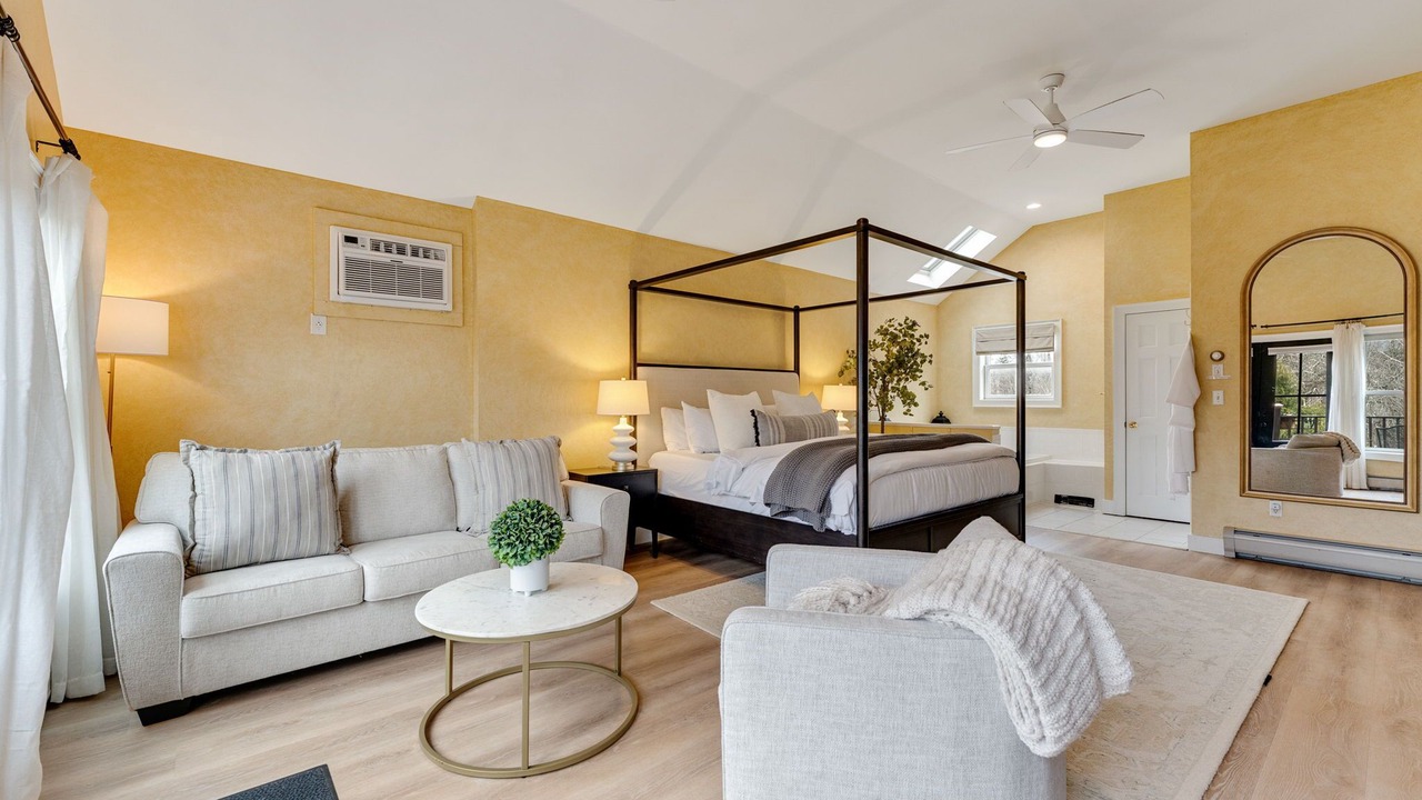 Photo of Bedroom in Mendon