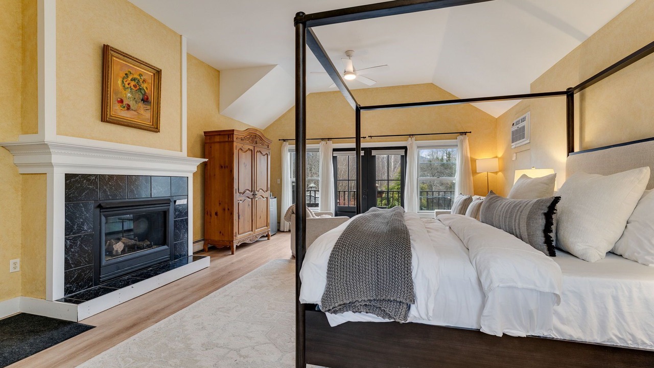 Photo of Bedroom in Mendon