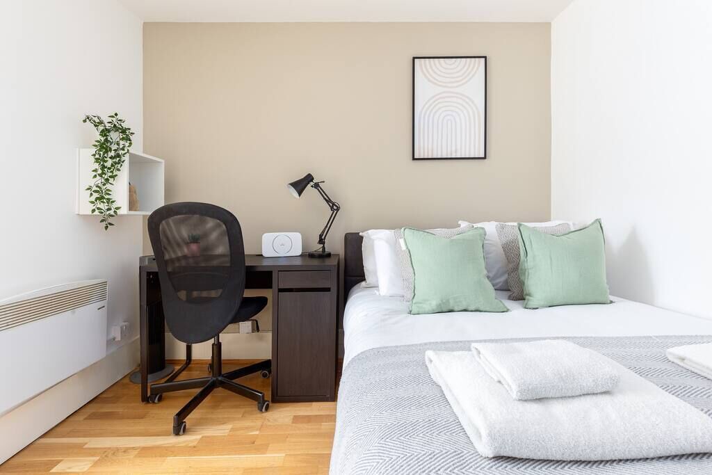 Photo of Bedroom in Bayswater