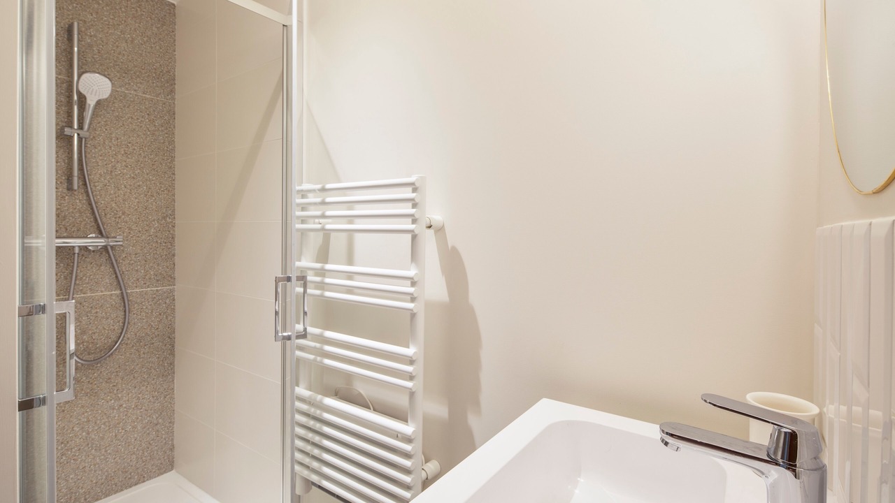Photo of Bathroom in Thabor - Saint-Helier