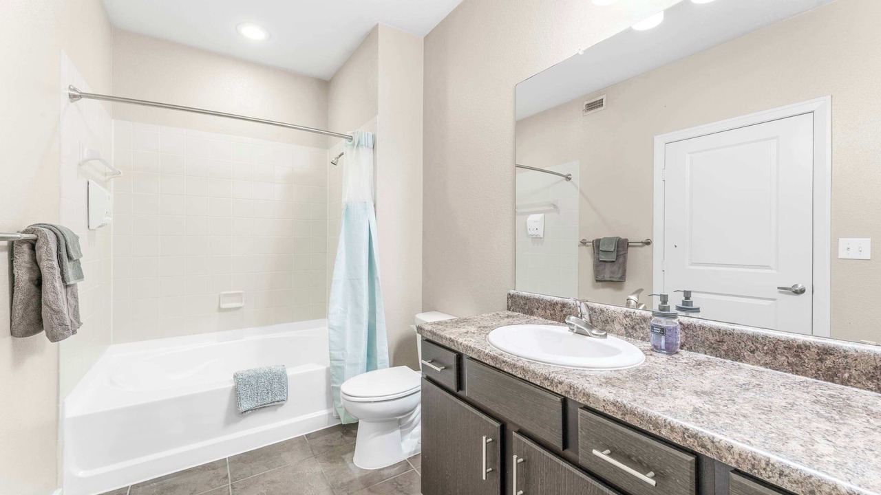 Photo of Bathroom in Greater South River City