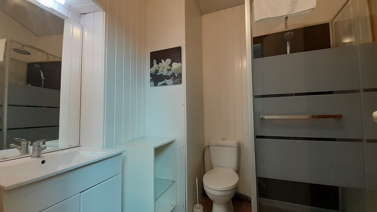 Photo of Bathroom in Getigne