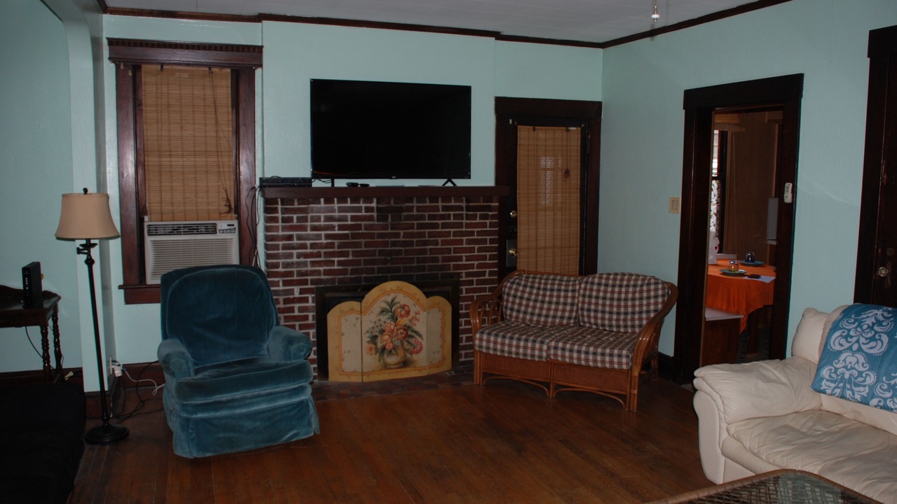 Photo of Livingroom in Cottage Line