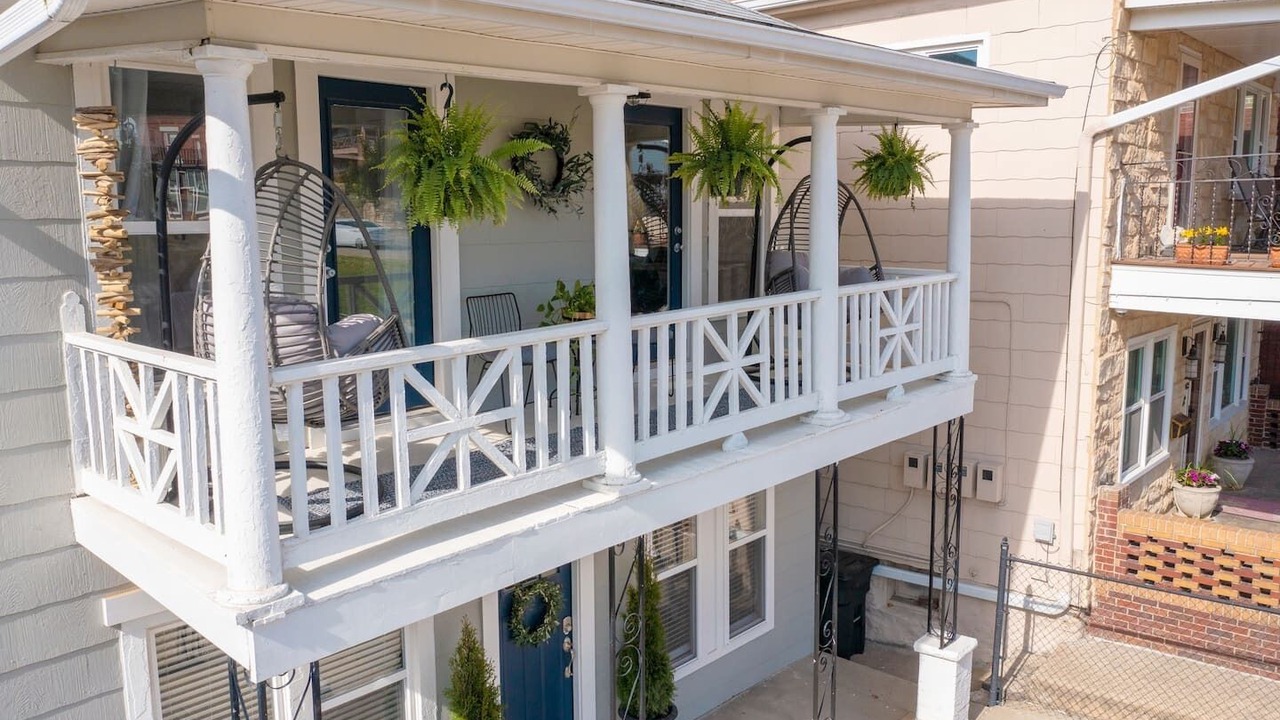 Photo of Patio Balcony in Columbus Park