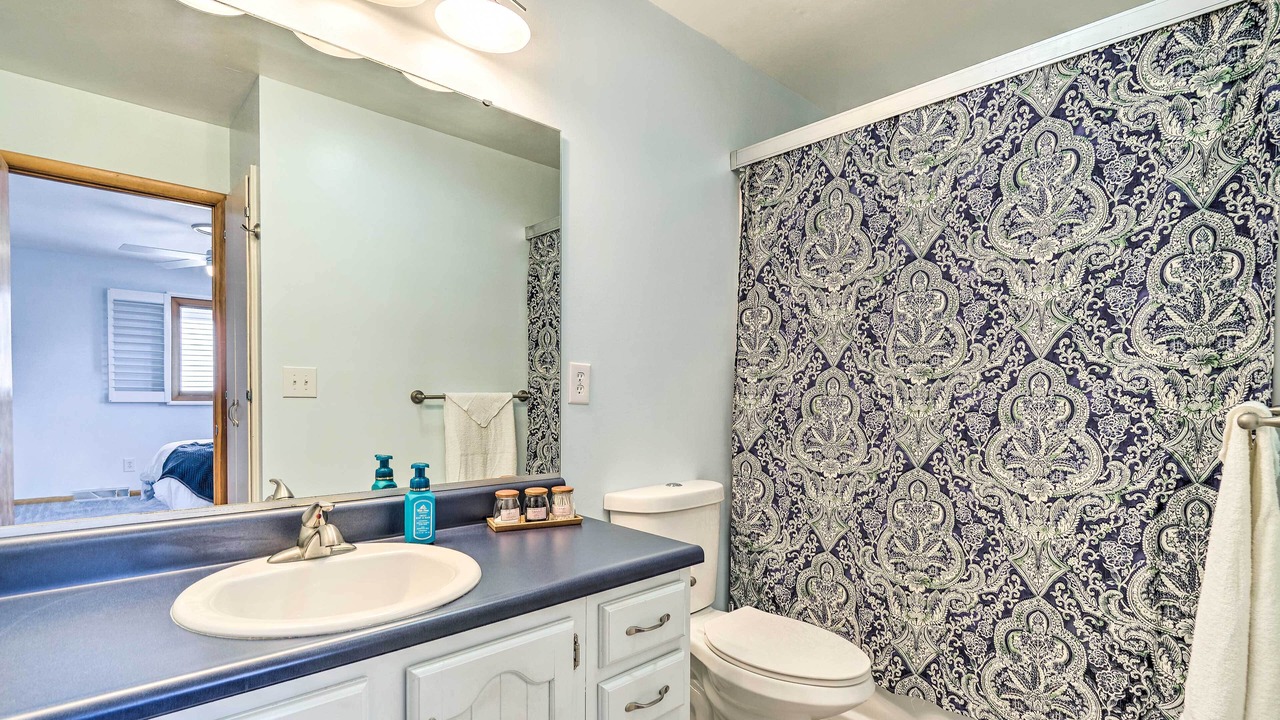 Photo of Bathroom in Buckeye Lake