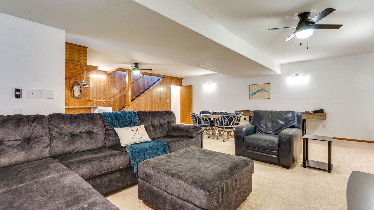 Photo of Livingroom in Buckeye Lake
