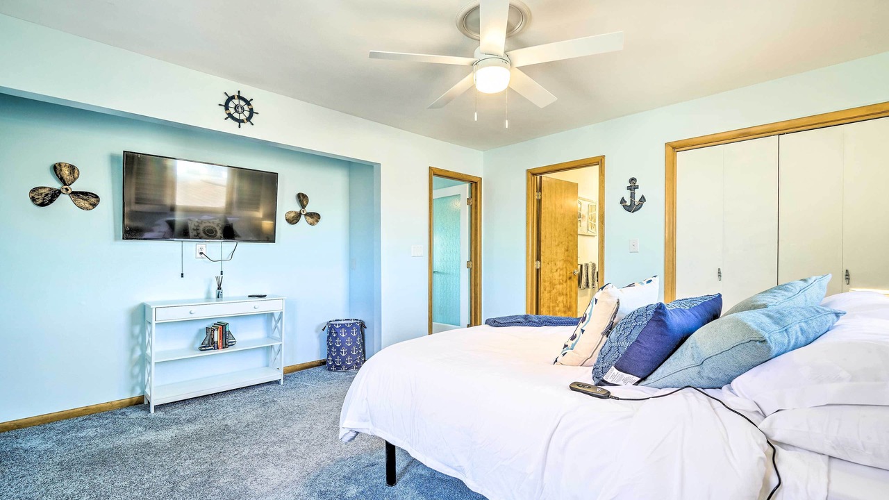 Photo of Bathroom in Buckeye Lake