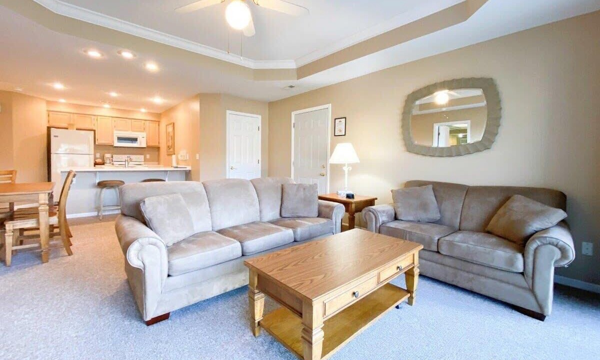 Photo of Livingroom in Village of Four Seasons